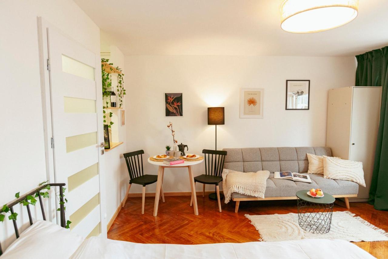 Chmielna - 250M Od Zlotych Tarasow, 350M Od Dworca Centralnego - Wifi - Smart Tv 55 Cali - Better Rental Varsovia Exterior foto